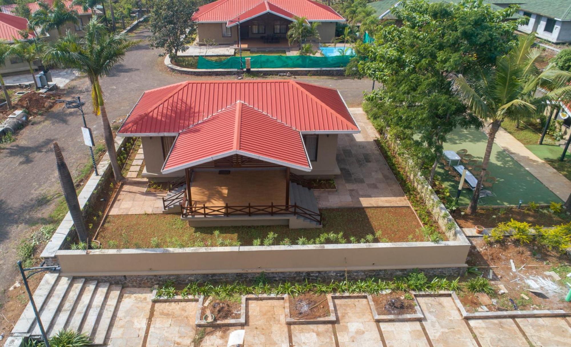 E&G Green Courts Resort At Koroli Hill Station Нашик Екстер'єр фото