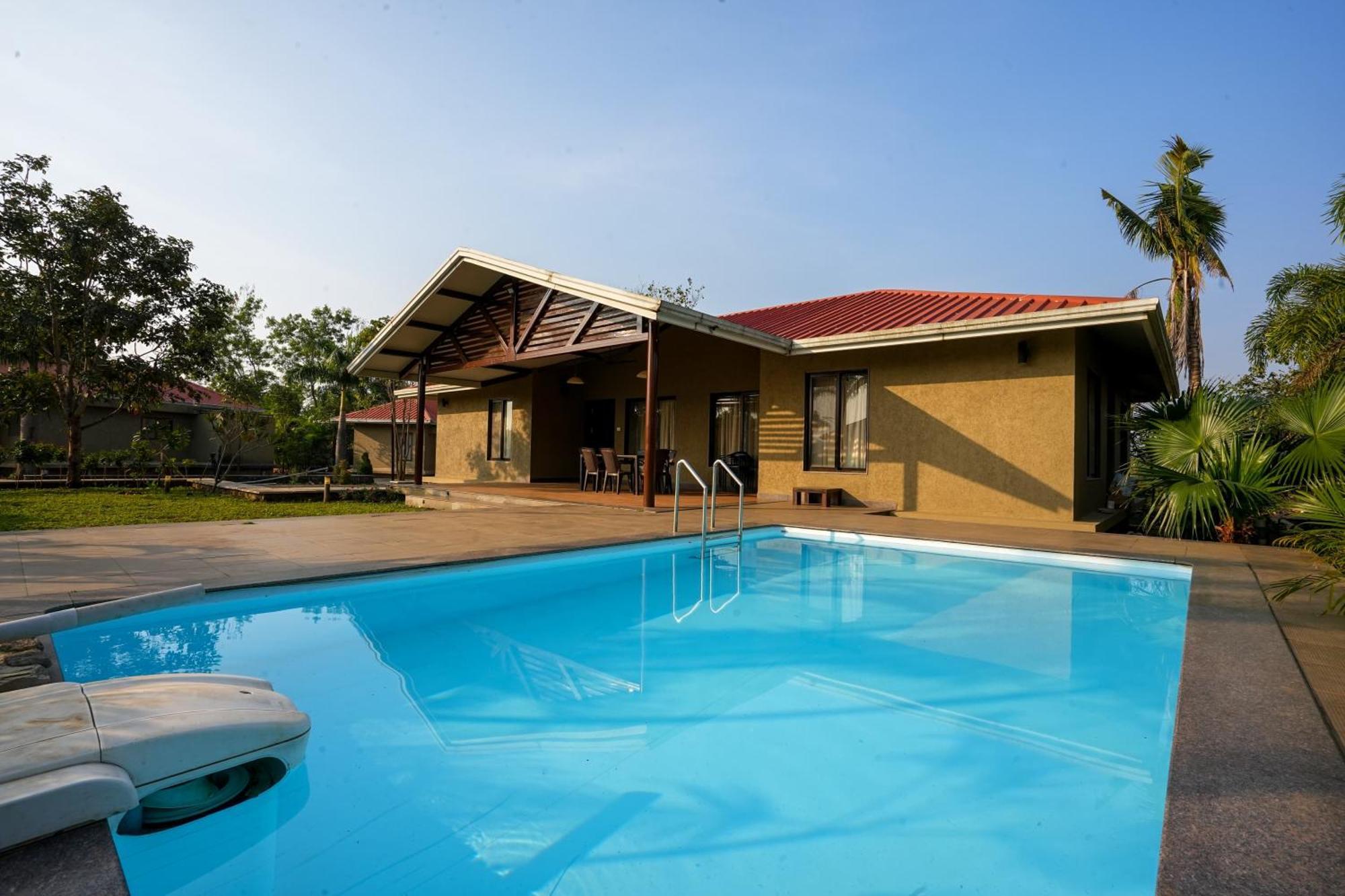 E&G Green Courts Resort At Koroli Hill Station Нашик Екстер'єр фото